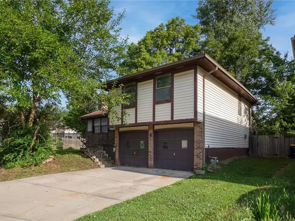 10718 McKinley Ct, Kansas City, MO 64134