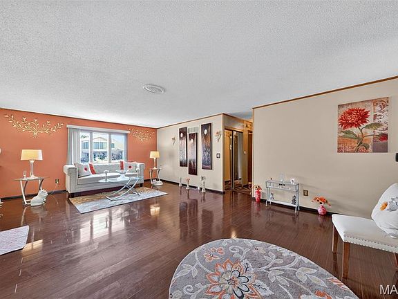5th image of 15520 97th Ave