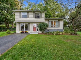 2532 E Maple Ter, Marcellus, NY 13108