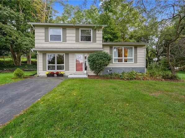 2532 E Maple Ter, Marcellus, NY 13108