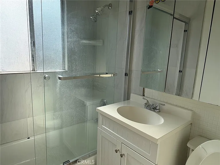 20743 Elaine Ave — Photo 5
