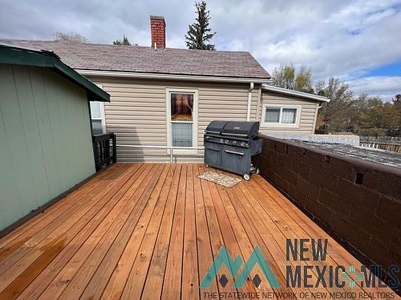 3rd image of 444 Galisteo Ave