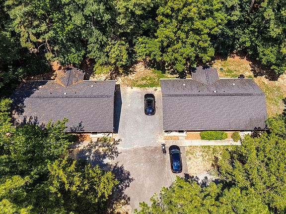 3rd image of 543-549 Cedar Lake Rd