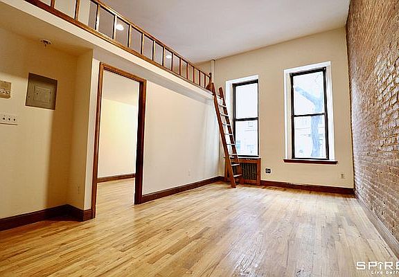 2nd image of 159 W 75th St APT 1F