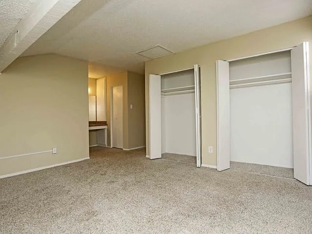 Pinewoods Apartments — Photo 13