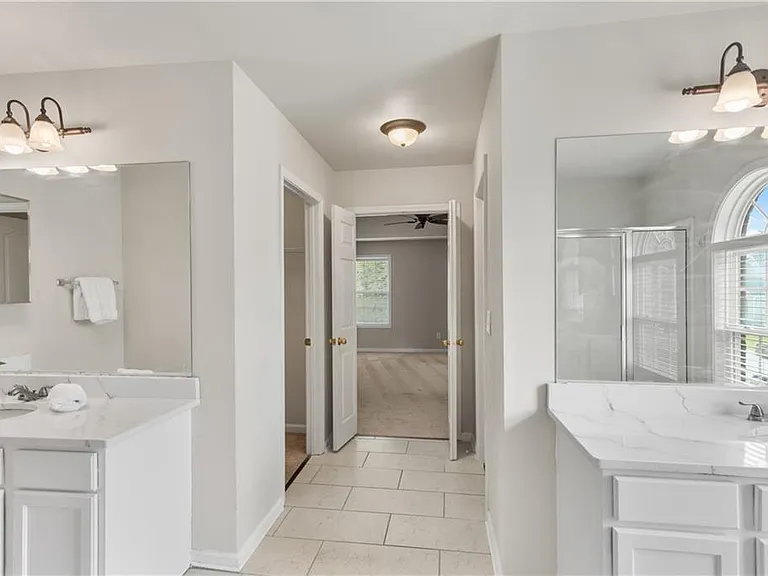 5325 Plymouth Pl — Photo 32