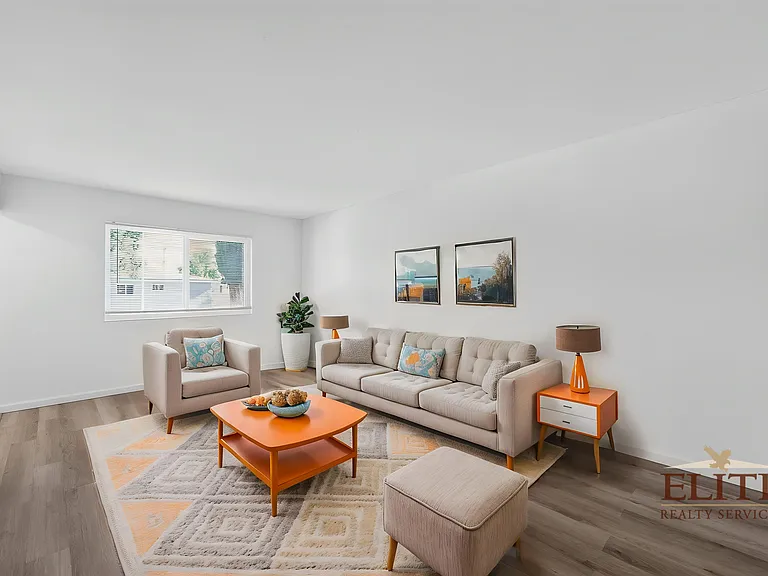 1532 Eden Ave #4 — Photo 2