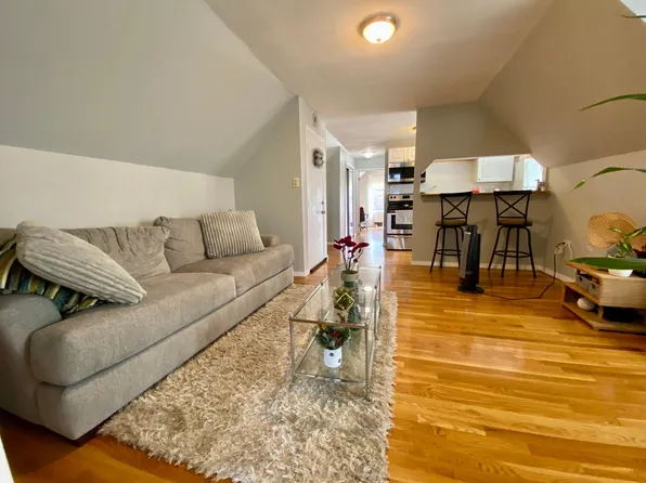 3140 Washington St #4, Boston, MA 02130