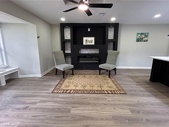 4th image of 4517 Maggie Ln