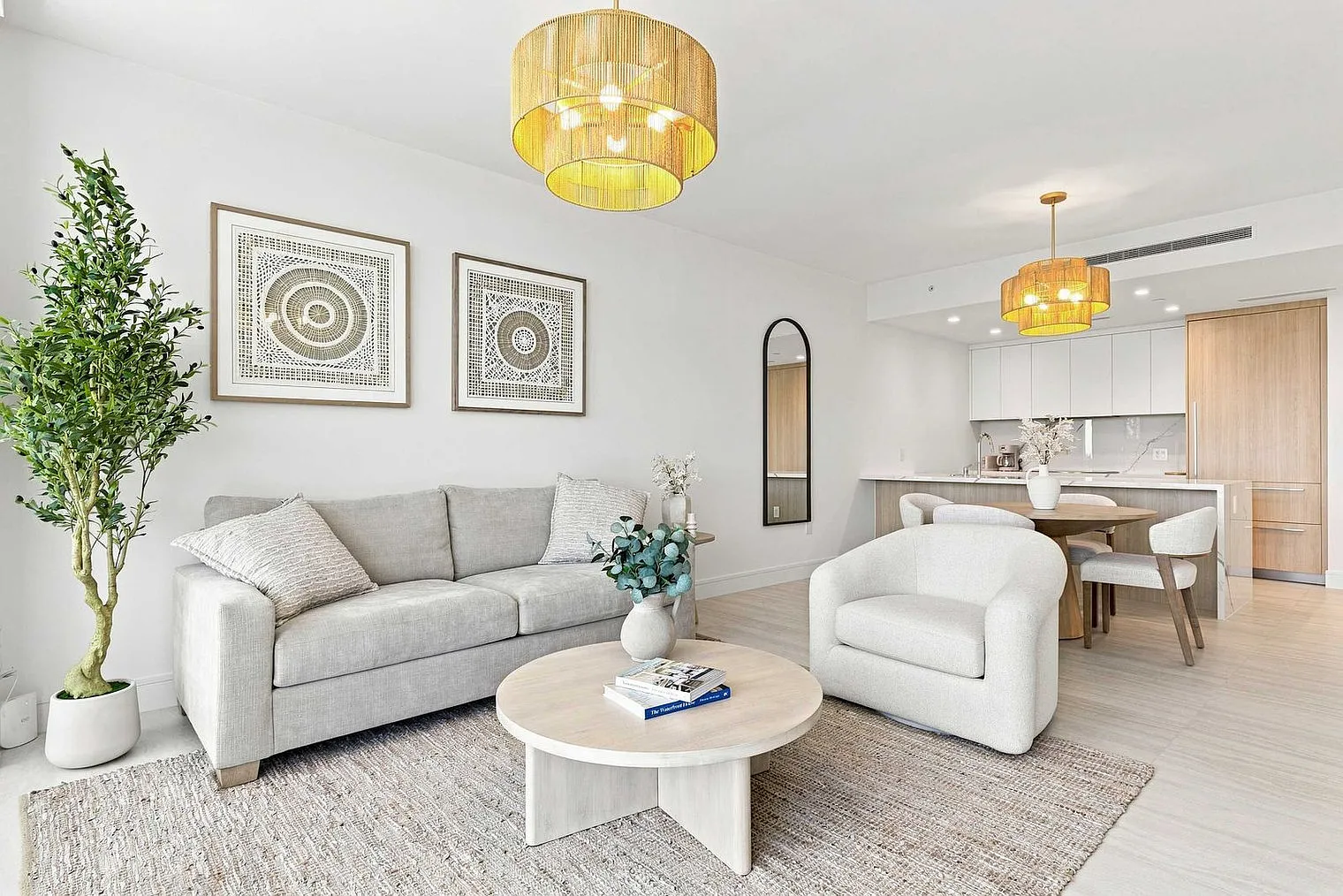 1 bed, 2.0 bath, 1076 sqft, $6,784 — Photo 2
