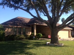 415 Savannah Dr, Pharr, TX 78577