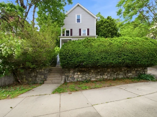 722 Highland Ave, Malden, MA 02148