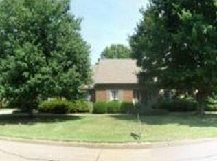 460 E Meade Dr, Evansville, IN