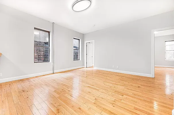 Rented by REAL New York | media 25