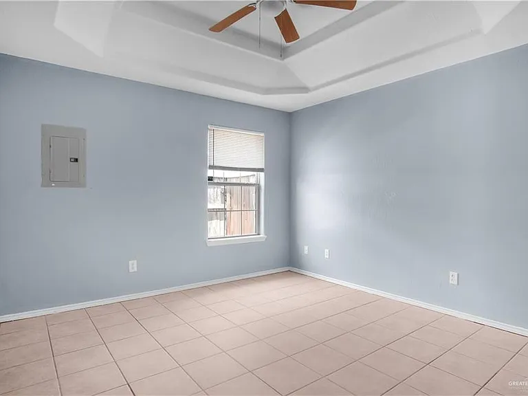1608 W Portales Dr — Photo 11