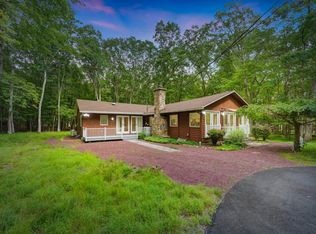 108 Tall Oak Rd, Albrightsville, PA 18210