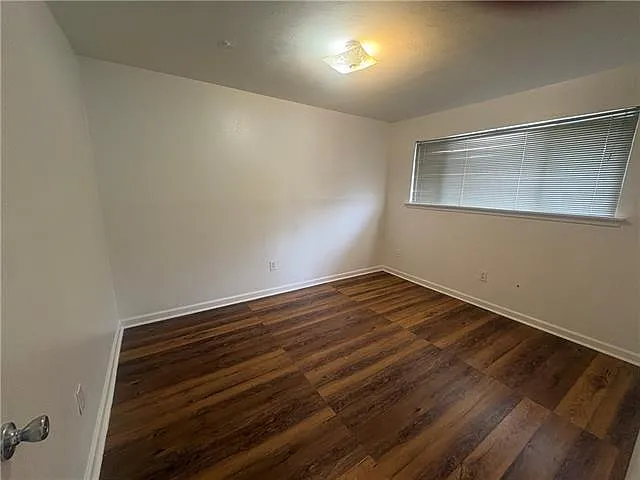 2404 Athania Pkwy — Photo 6