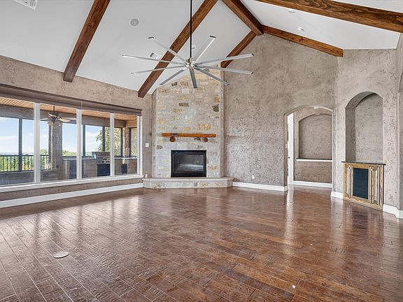 5th image of 6305 Carnegie Ct