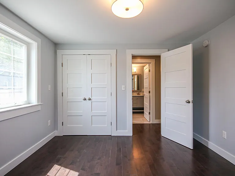 137 York St — Photo 32