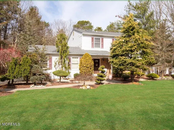 12 Southfork Drive, Jackson, NJ 08527