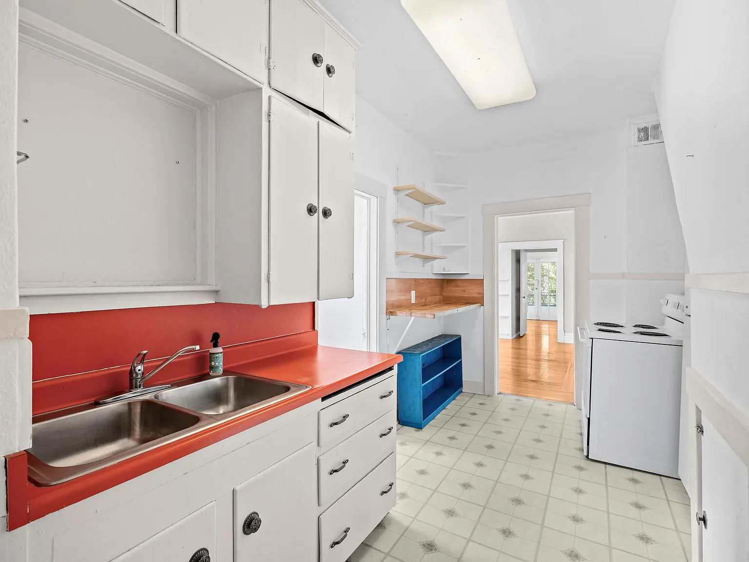 2 bed, 600 sqft, $1,050 — Photo 3