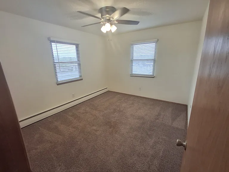 English Conway Place — Photo 69