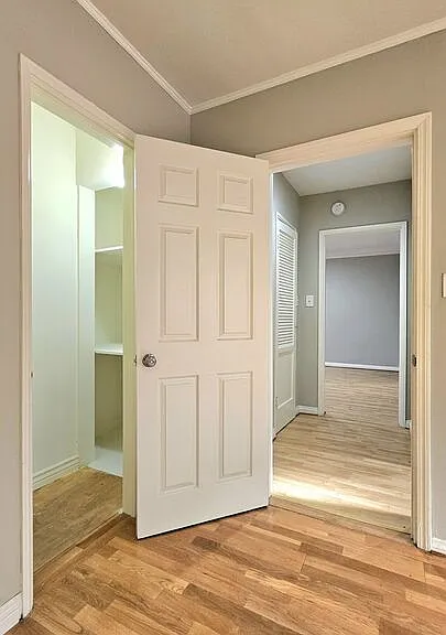1022 S Norton Ave #B — Photo 25