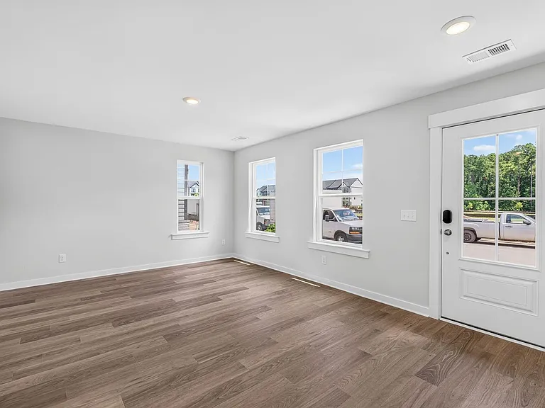 417 Talbot Dr — Photo 23