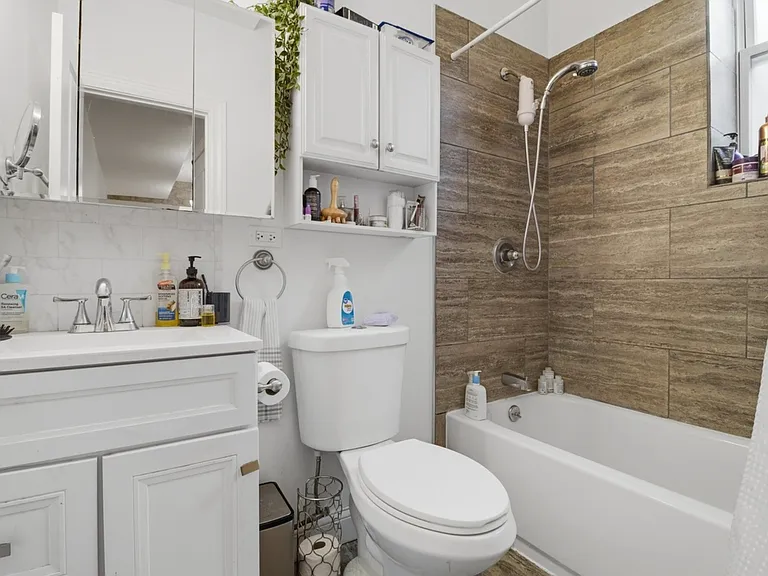 1524 N Fairfield Ave #2 — Photo 11