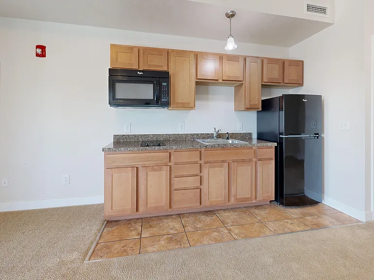 Auburn Ridge Apartments — Photo 32