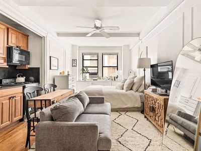 457 W 57th St #412, New York, NY, 10019