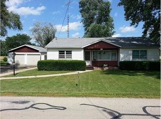 240 Walnut St, Seneca, IL 61360