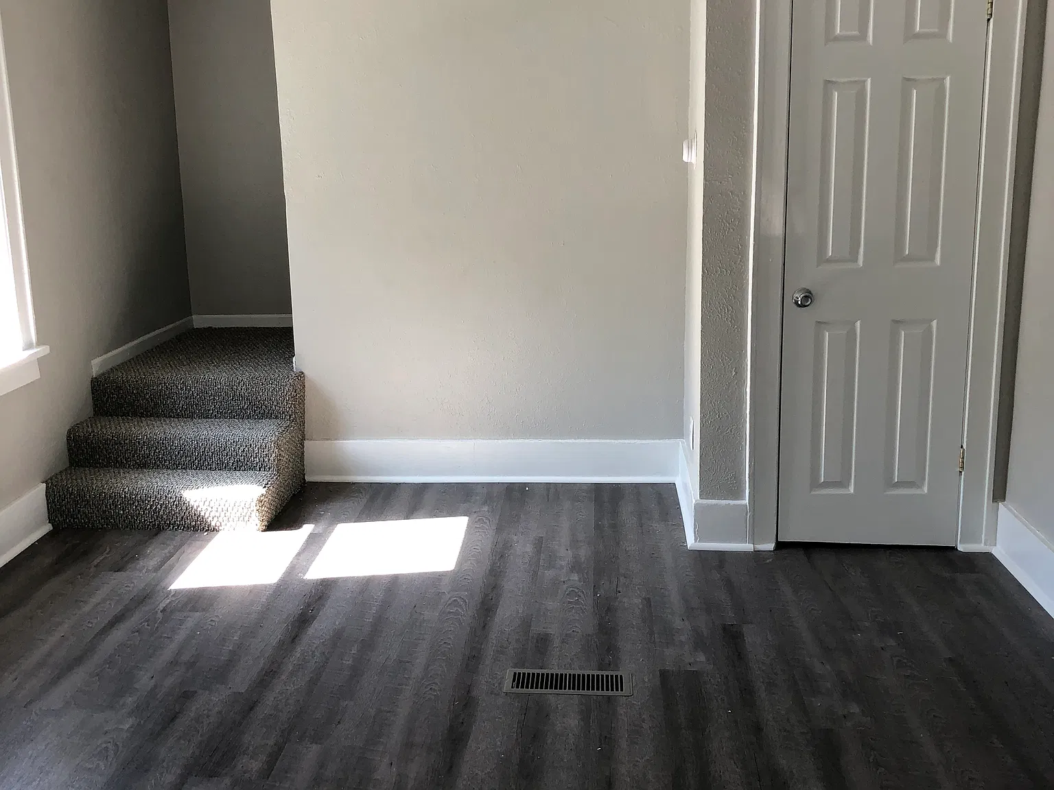 4 bed, 1200 sqft, $1,500 — Photo 2