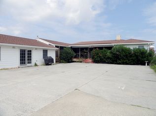 2 2nd Ave, Southern Shores, NC 27949