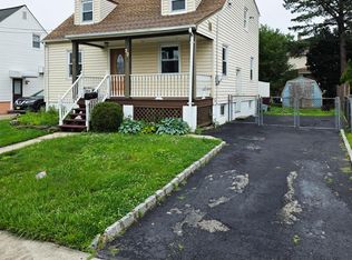 22 State St, Carteret, NJ 07008