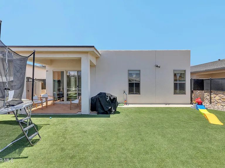 7424 Rio Rimac Dr — Photo 19