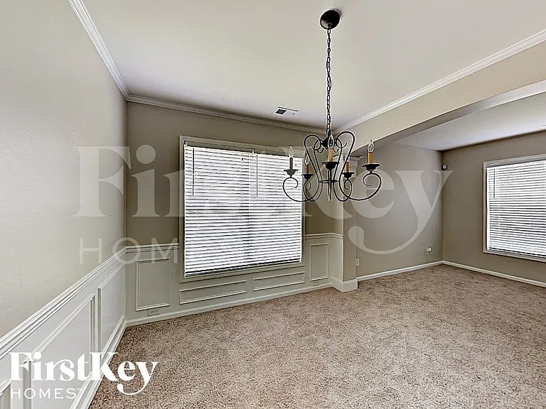 5705 Lindley Crescent Dr — Photo 6