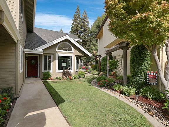 2nd image of 19183 N Spyglass Ct