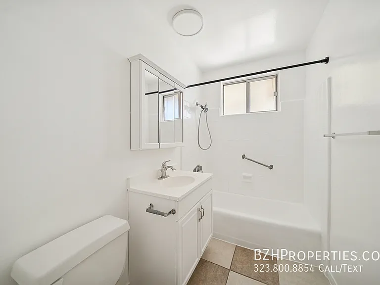 2038 S Holt Ave #16C — Photo 14