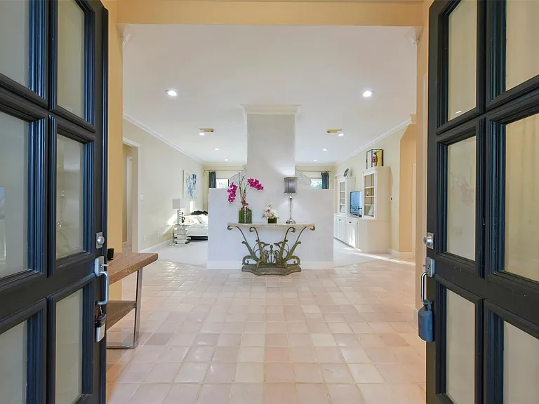 14810 Tumbling Falls Ct — Photo 2