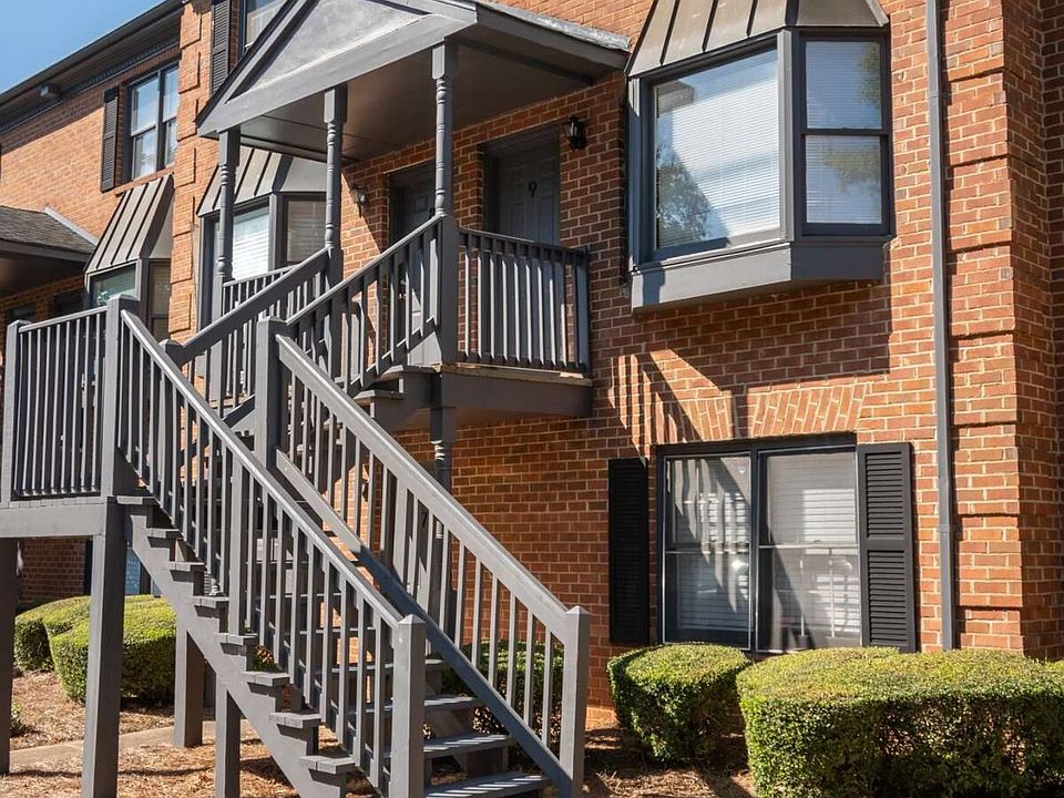 1st image of 550 Dearing St #9