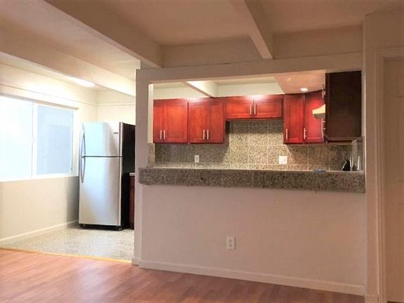 4th image of 79 Chelsea Ct