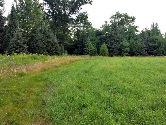 3rd image of N1085 Hamilton Lakes Road 573