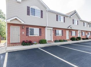 720 Fountain View Dr APT A, Mascoutah, IL 62258