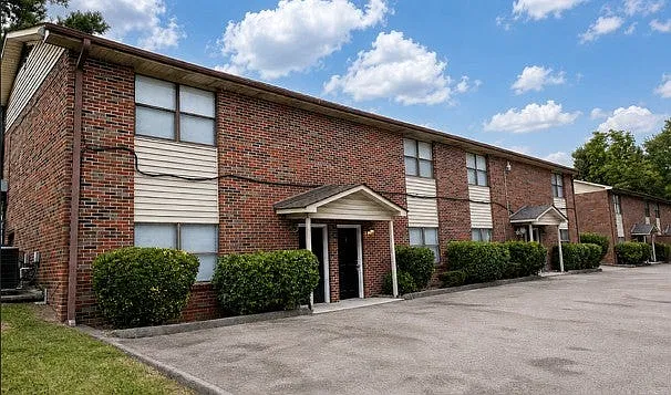 1 bed, 1.0 bath, $750 — Photo 1