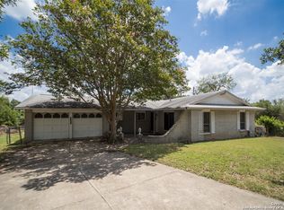 6926 Fernmoss St, Leon Valley, TX 78238