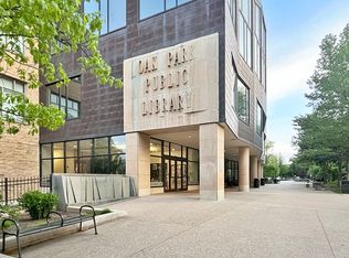201-209 N. Grove Ave., Oak Park, IL 60302