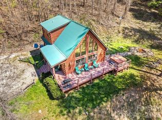 210 Chickadee Dr, Bryson City, NC 28713
