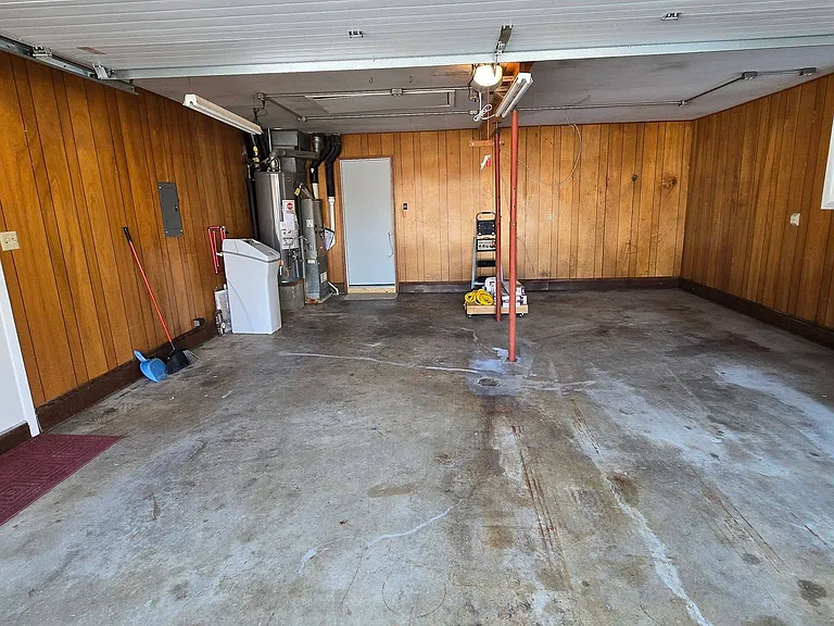 2509 W Euclid Ave — Photo 3