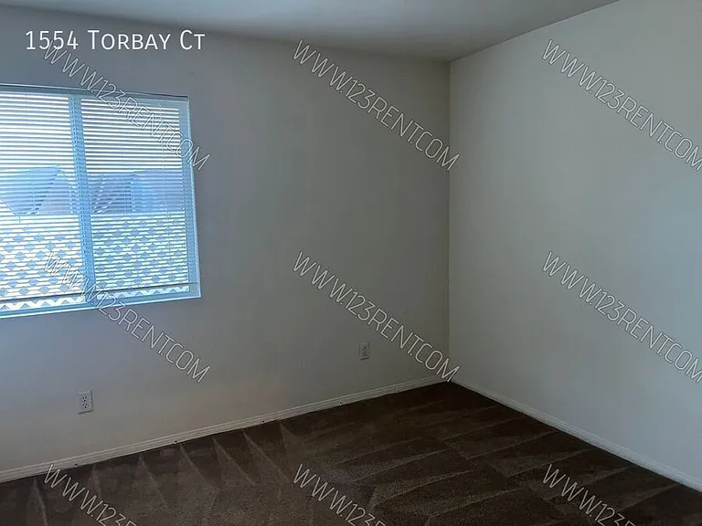 1554 Torbay Ct — Photo 14